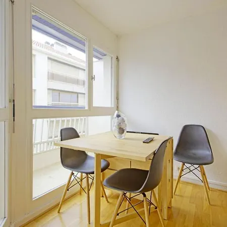 Studio A Jean De Luz Avec Magnifique Vue Sur La Ville Balcon Et Wifi * Saint-Jean-de-Luz