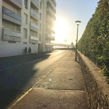 Studio A Jean De Luz Avec Magnifique Vue Sur La Ville Balcon Et Wifi Apartment Saint-Jean-de-Luz